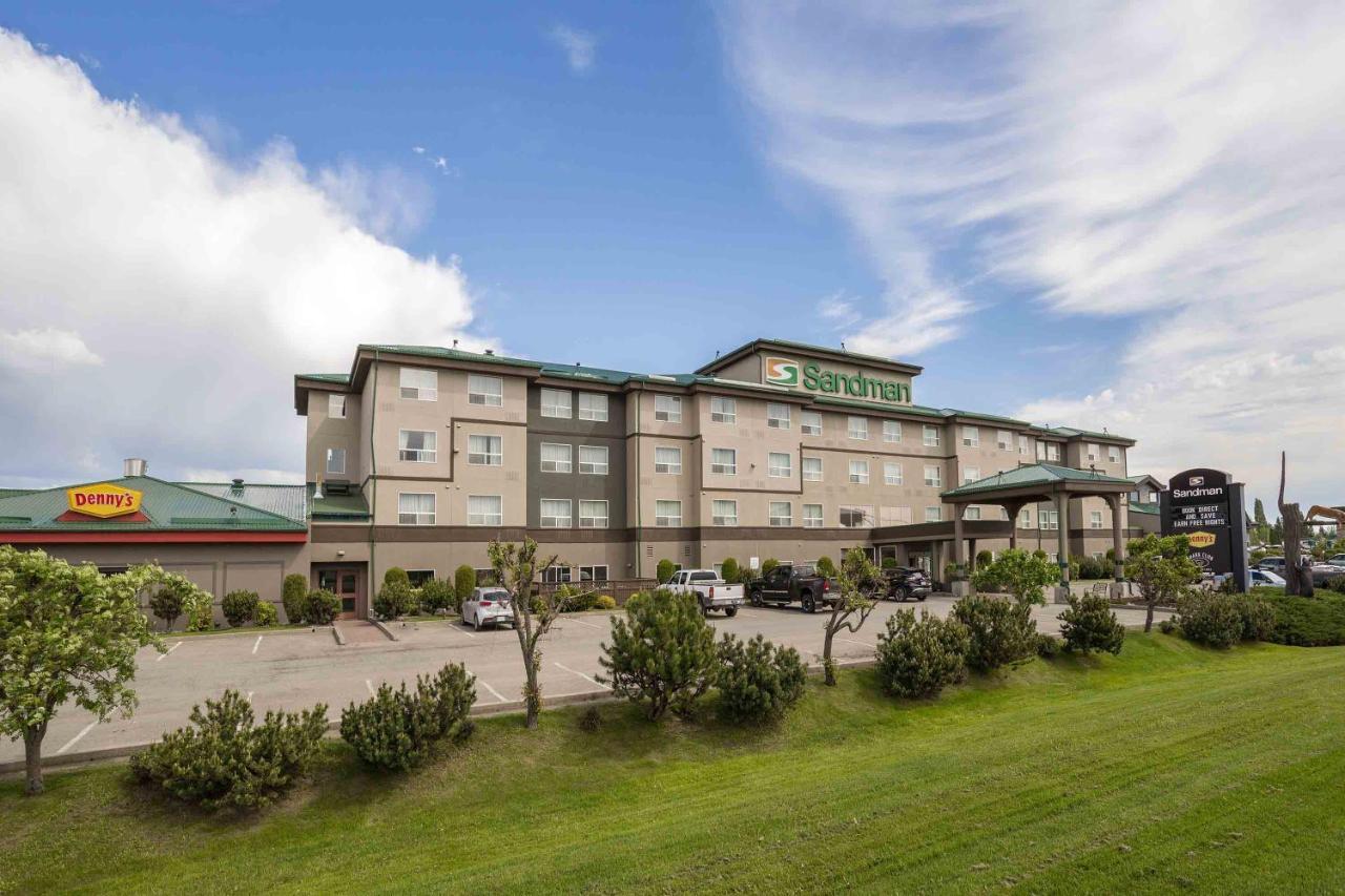 Sandman Hotel Квінел Екстер'єр фото