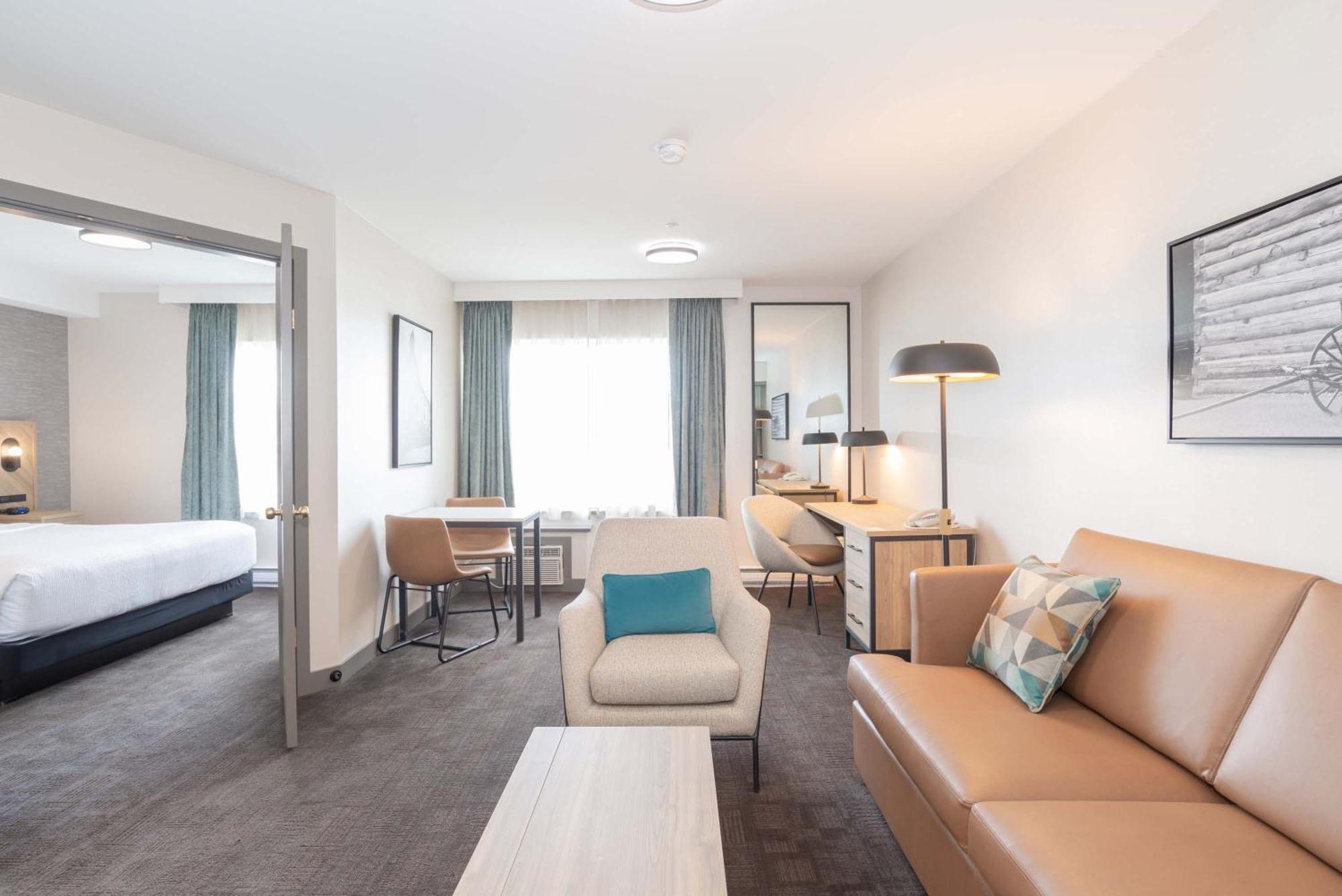 Sandman Hotel Квінел Екстер'єр фото