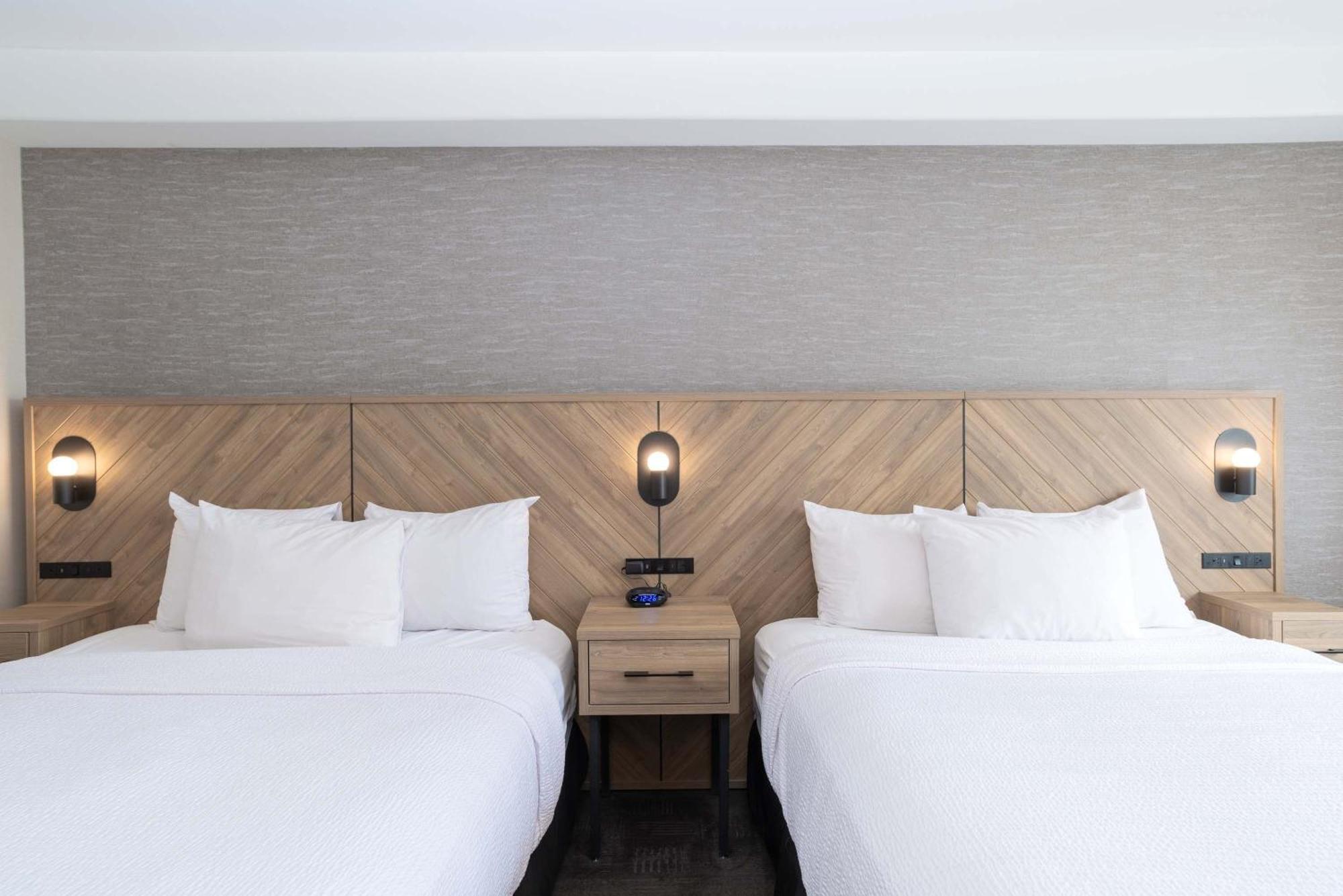 Sandman Hotel Квінел Екстер'єр фото