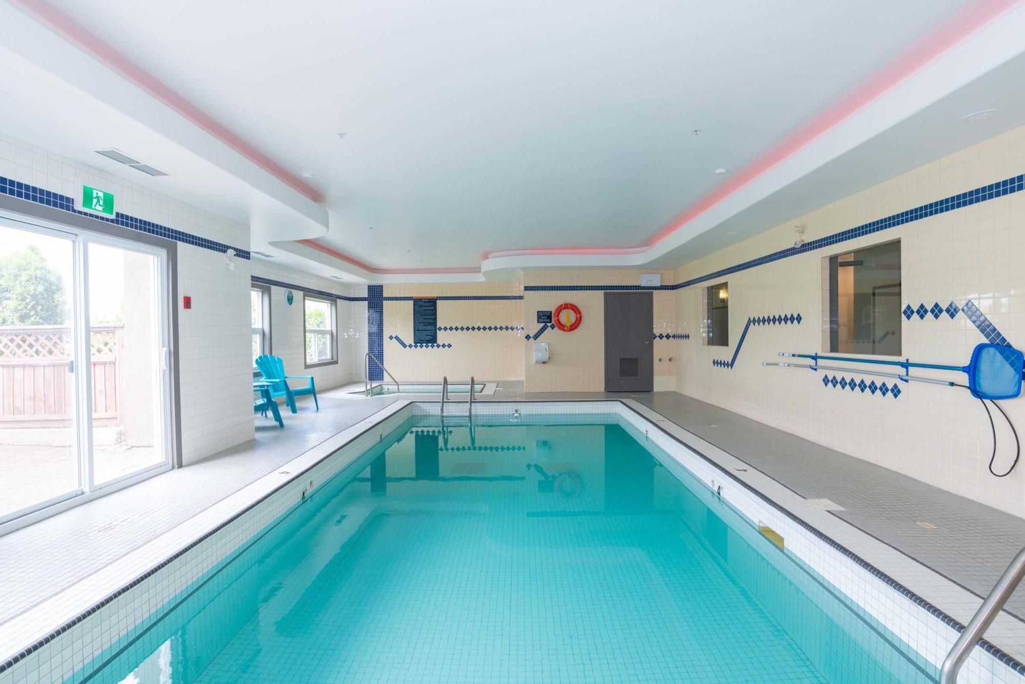 Sandman Hotel Квінел Екстер'єр фото