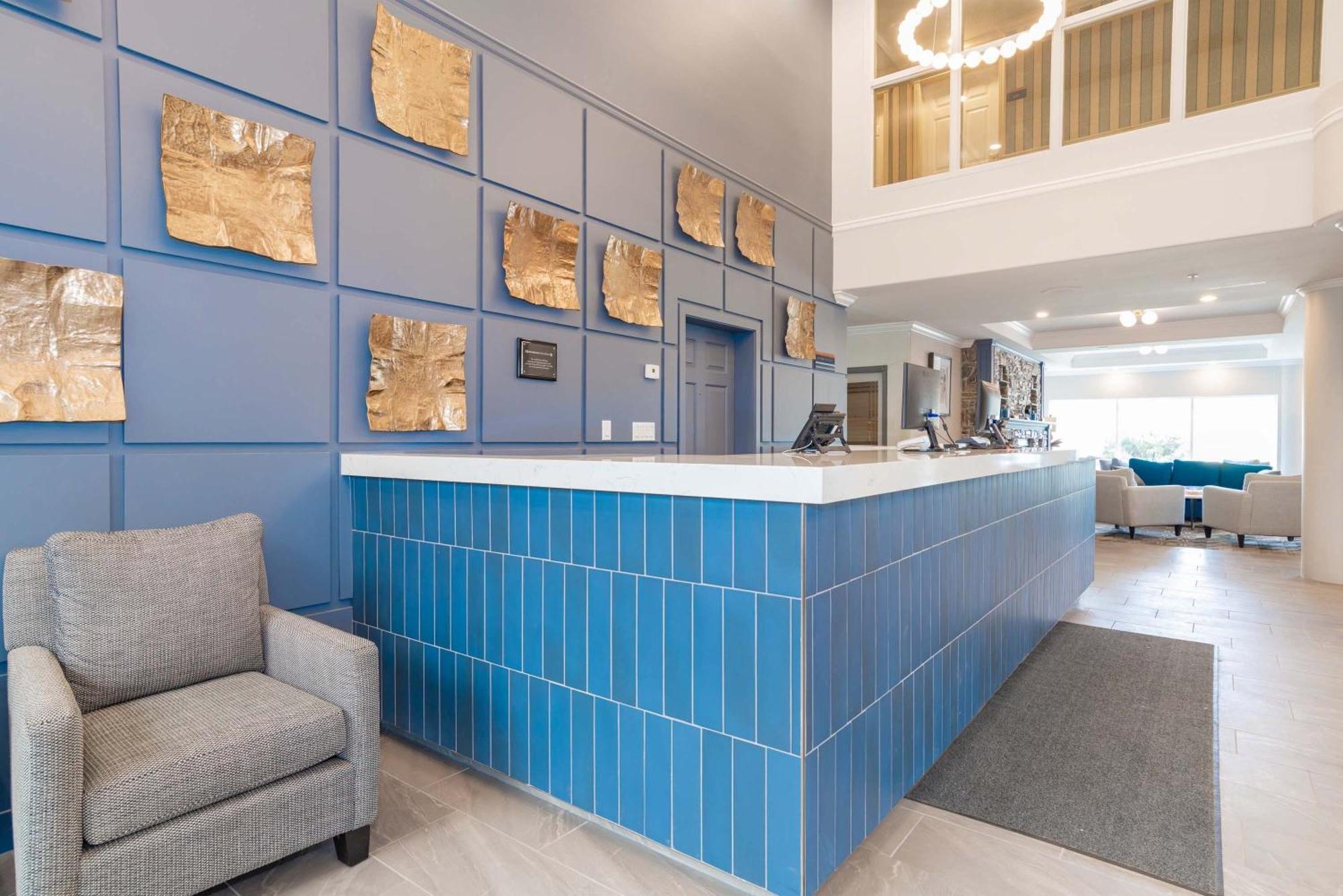 Sandman Hotel Квінел Екстер'єр фото