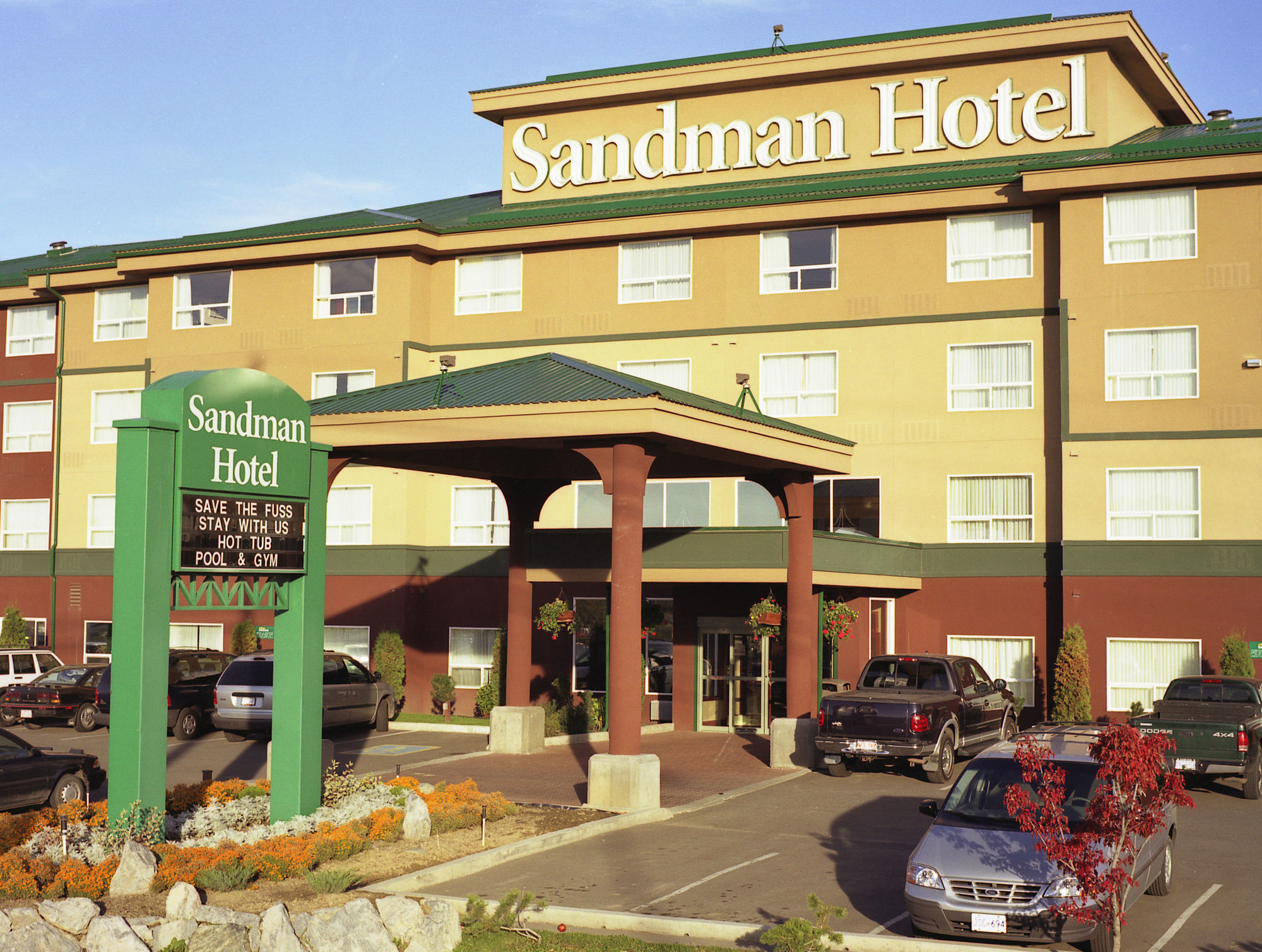 Sandman Hotel Квінел Екстер'єр фото
