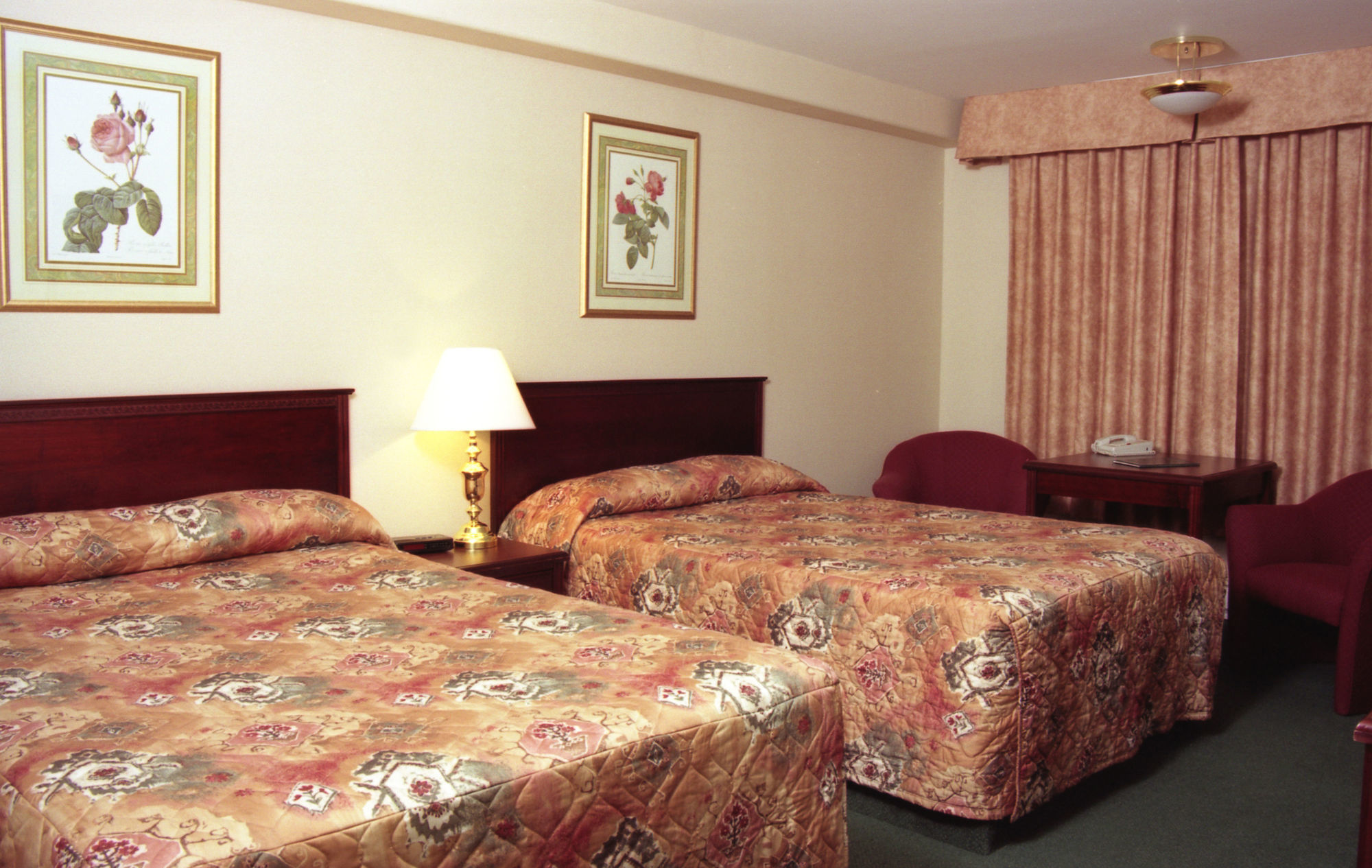Sandman Hotel Квінел Екстер'єр фото